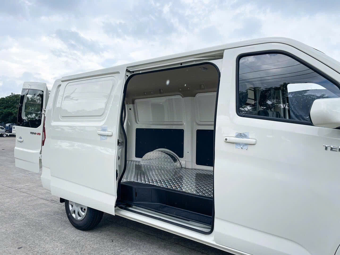 TERA V8 Có Tiết Kiệm Nhiên Liệu Không? Đánh Giá Chi Tiết Từ Chuyên Gia