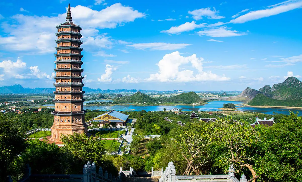 Review Lịch Trình Du Lịch Chùa Bái Đính 2 Ngày 1 Đêm trọn vẹn nhất