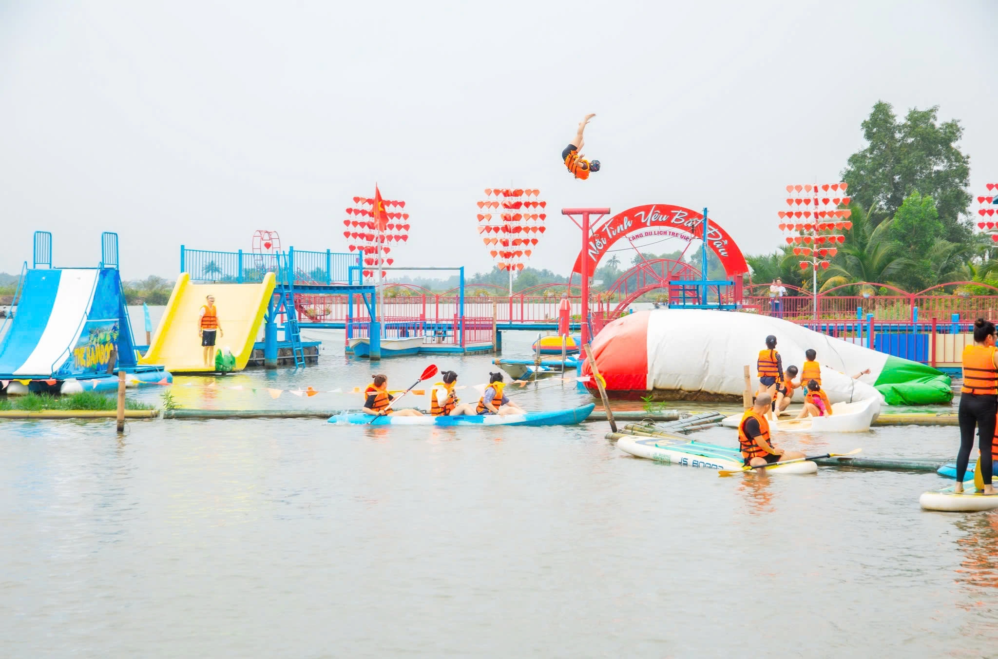 Toàn cảnh du lịch