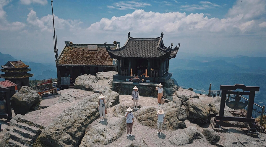 Cập Nhật Giá Vé Tham Quan Yên Tử 2026