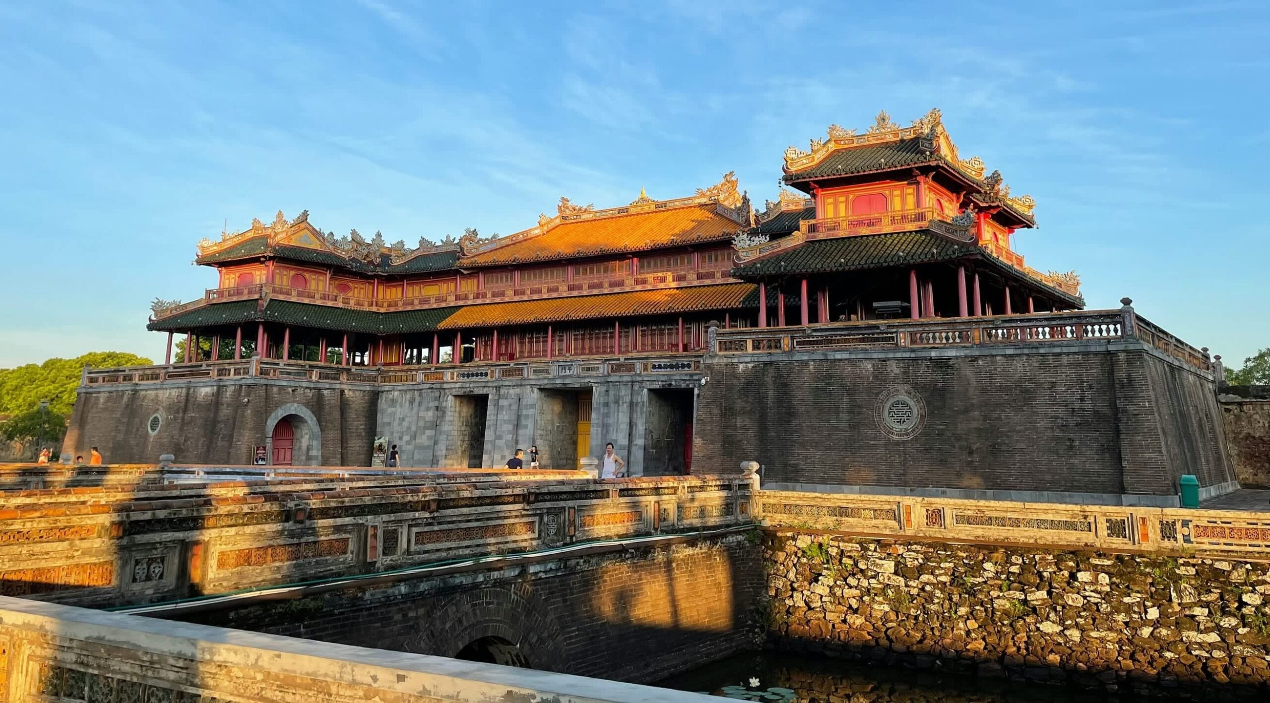 Chia Sẻ Kinh Nghiệm Mua Vé Tham Quan Du Lịch Huế 2026